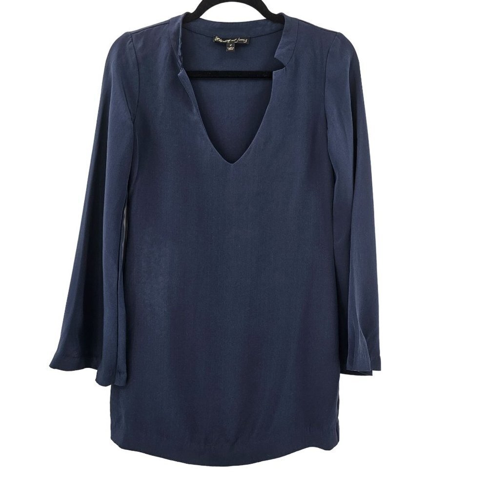 Elizabeth & James Blue Dress Silk Bell Sleeves Designer Revolve Womens Size 4 - Picture 2 of 8